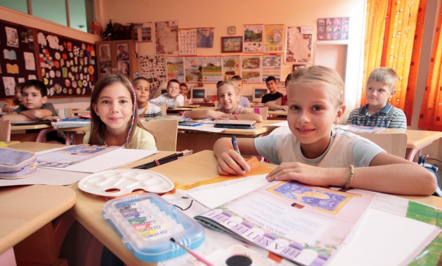 Sve manje dece i đaka. Foto: vesti.rs